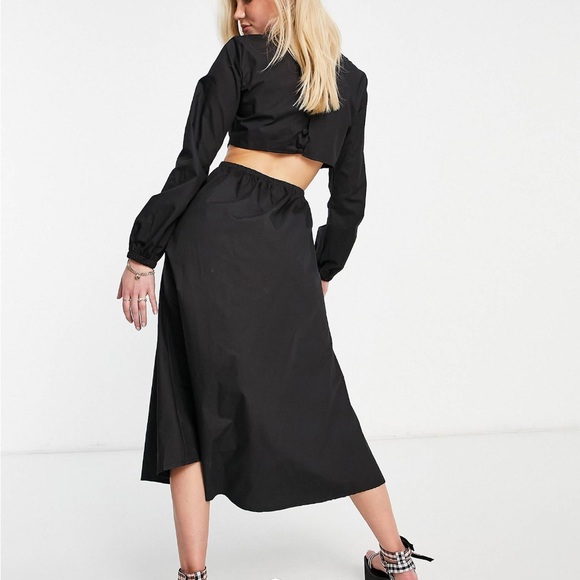 Midi dress with cut out sides - Picture 2 of 6